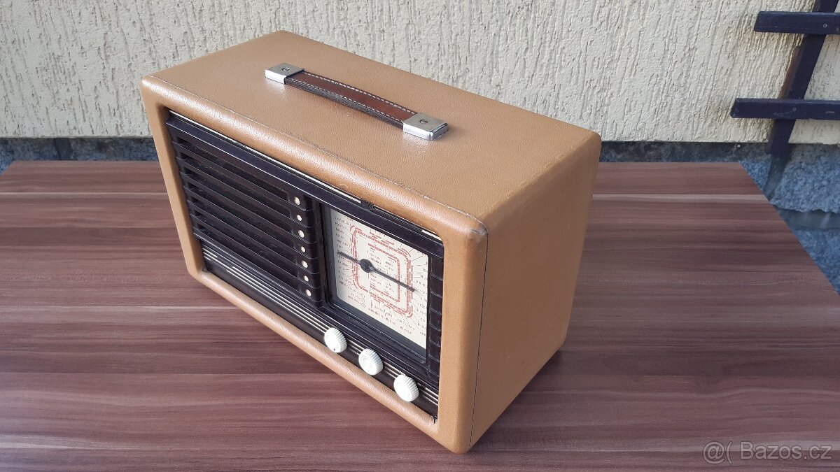 Elektronkové bateriové rádio TESLA 3101B - 2