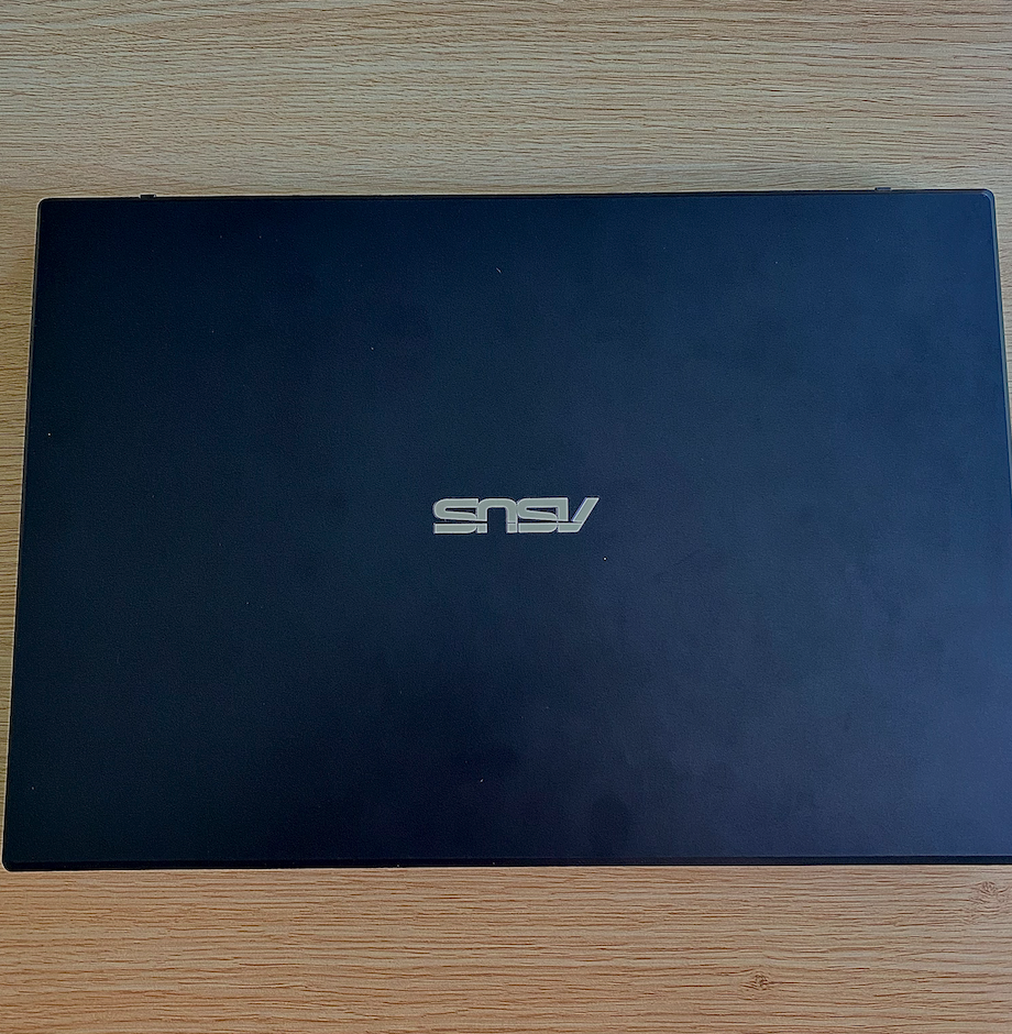 ASUS VivoBook X571GT – i7 / 16GB RAM / GTX 1650 – Výkonný he - 2