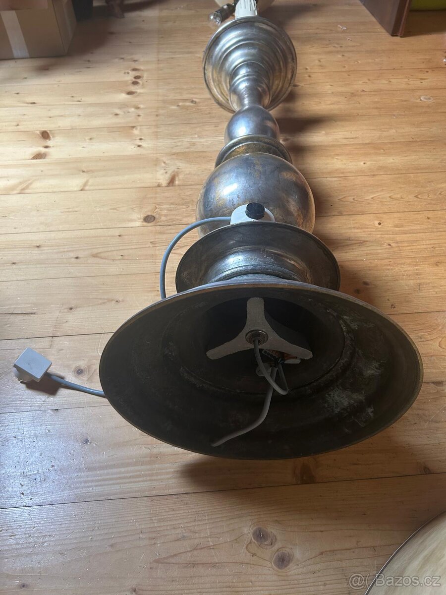 Stará velká lampa - 2