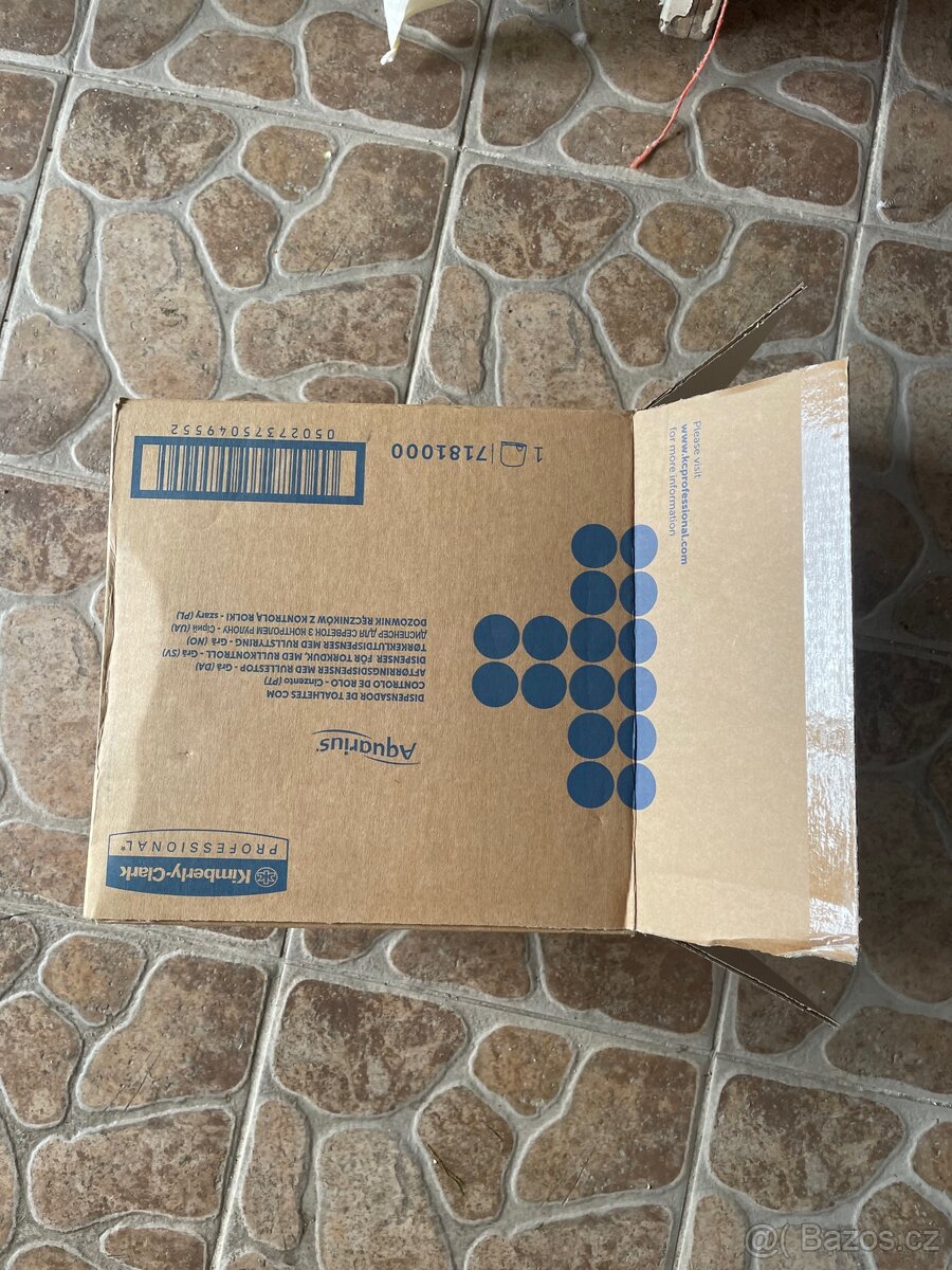 Zasobnik na utěrky - 2