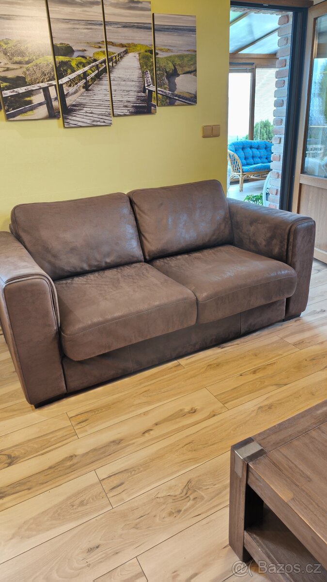 Kožený gauč a křesla - 2