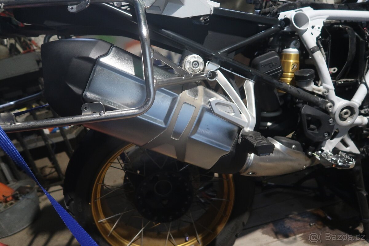 Výfuk svody BMW r 1250 gs 2019 - 2