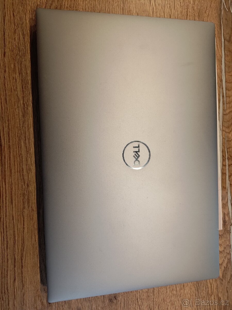 Dell Precision 5550 I9/32/1TB/NVIDIA - 2