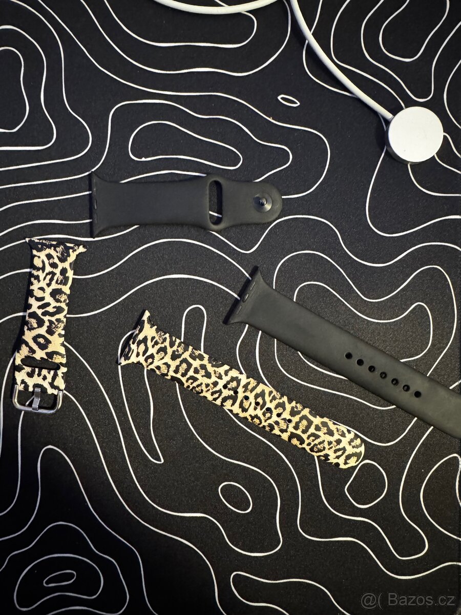 Prodám Apple Watch 7 - 2