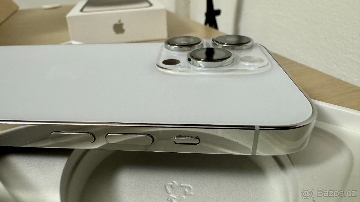 iPhone 14 Pro 128 GB + pouzdra - 2
