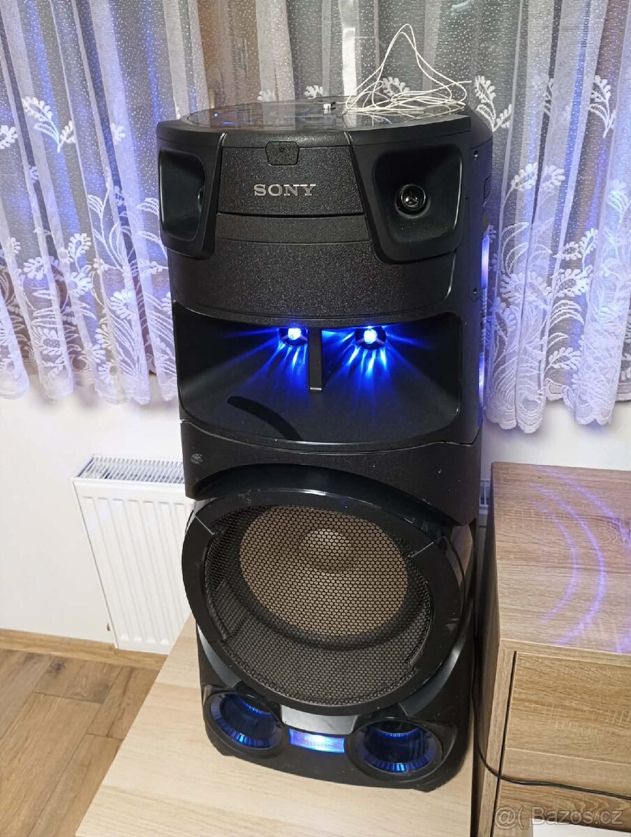 Prodám audio systém MHC V 73D - 2