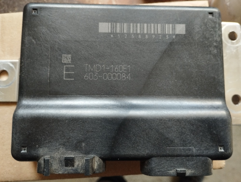 Cadillac Escalade - 2