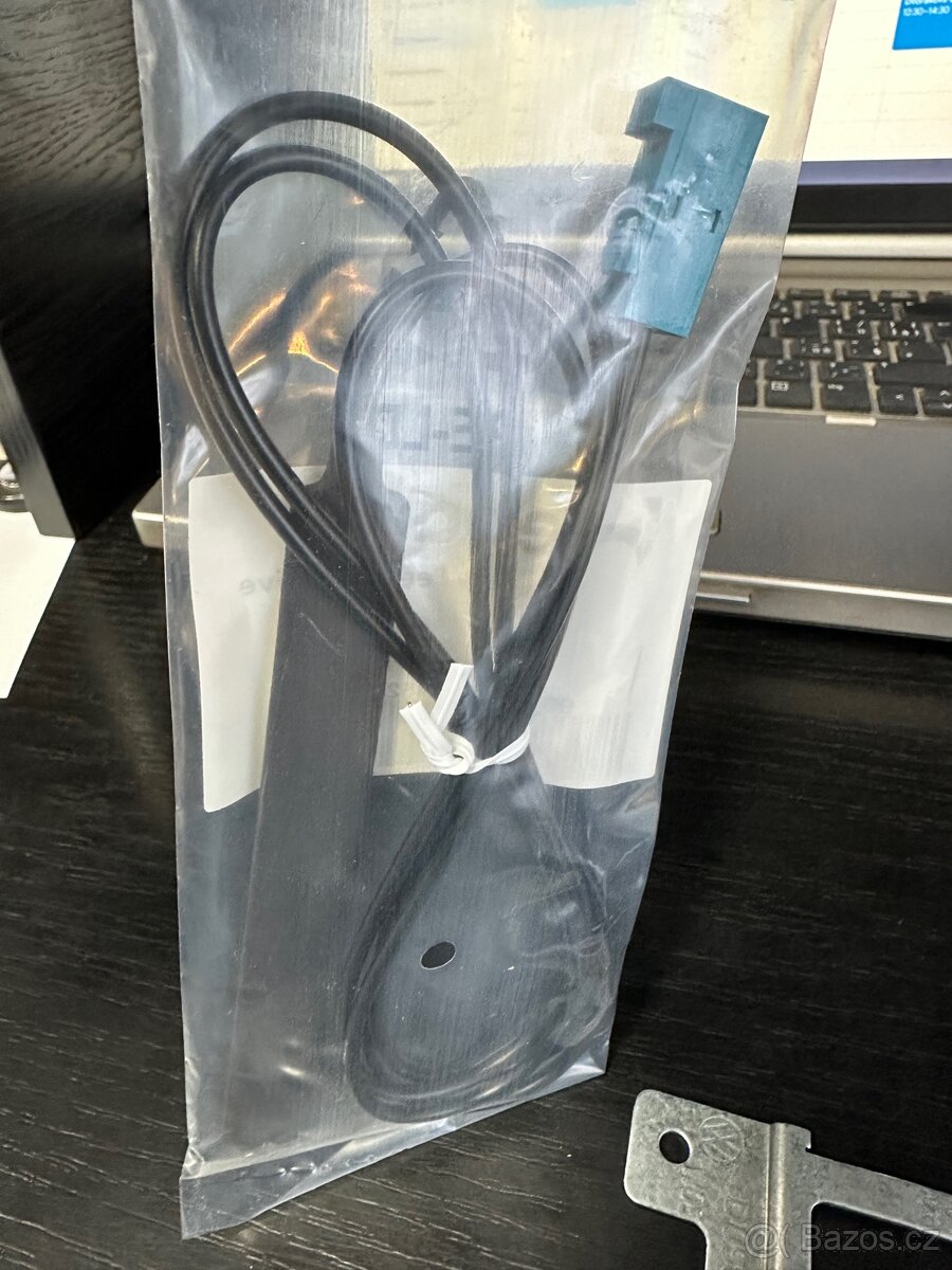 Anténa Webasto 9013619B + držák telestart - 2