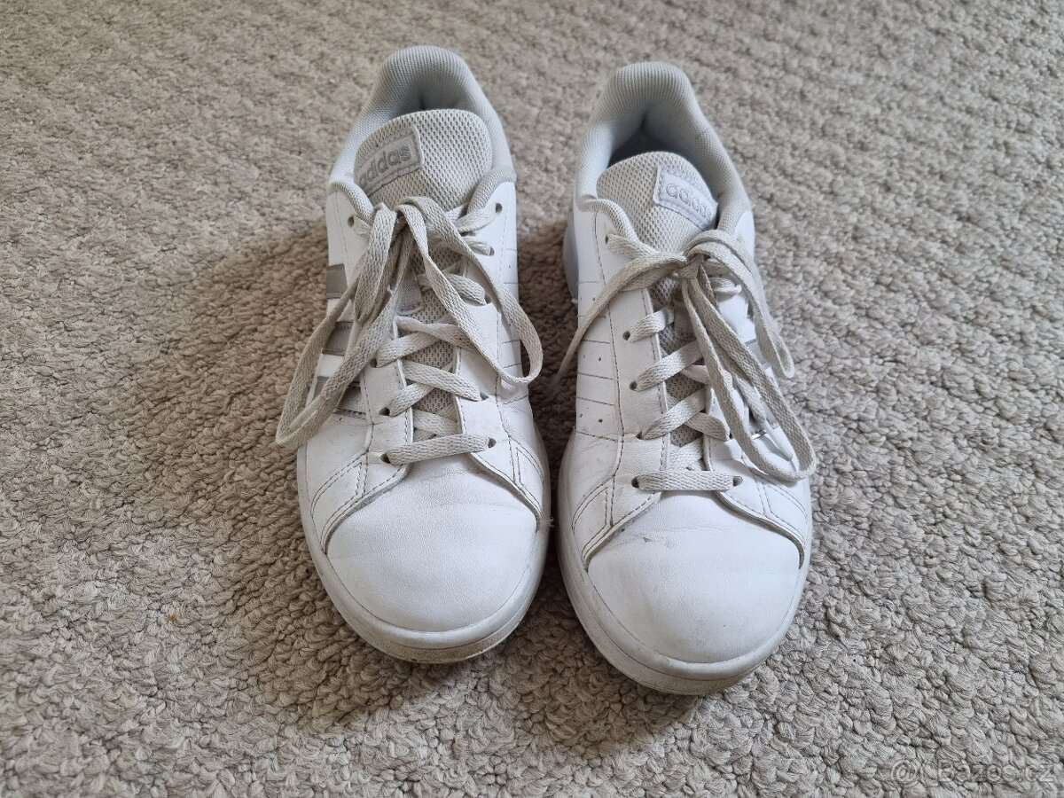Boty Adidas 36 2/3 tenisky - 2