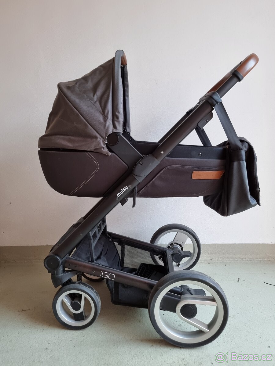 Prodej kompletního setu s bohatým příslušenstvím - 2