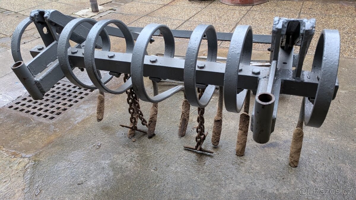 Kultivátor s válcem za malotraktor - 2