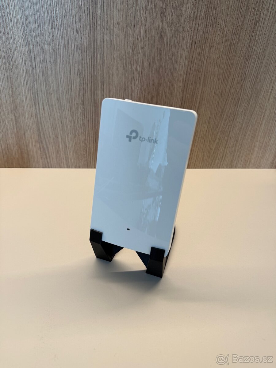 TP-Link Omada – router + 8× WiFi6 AP + PoE switch - 2