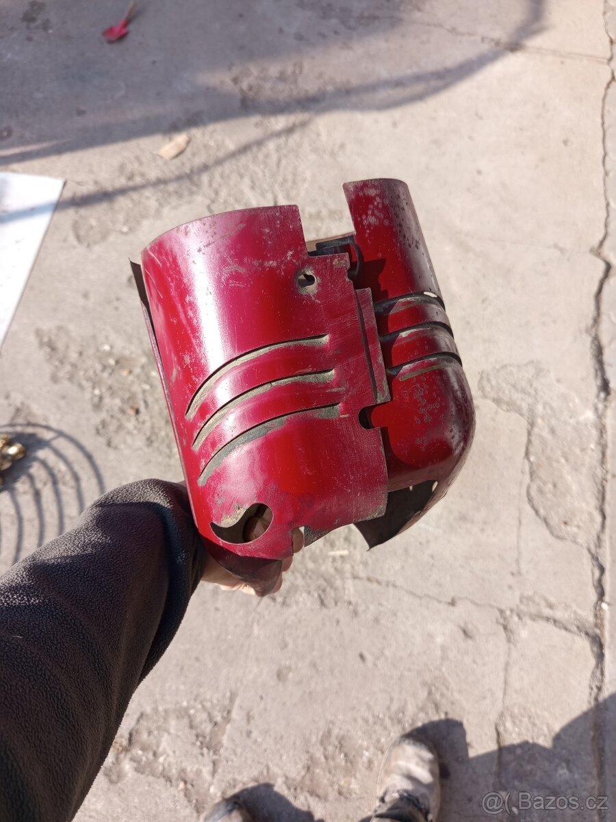 Prsíčka Jawa 550/555 - 2