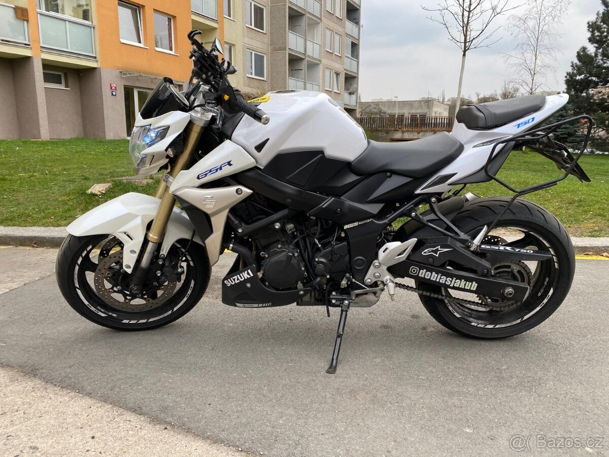 Suzuki GSR 750 - 2