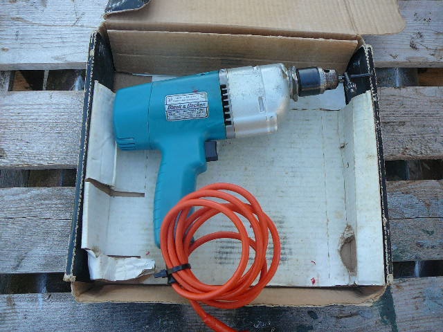 vrtačka příklepová - 2
