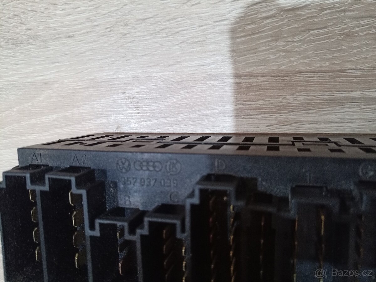 POISTKOVÝ PANEL VW POLO,GOLF, TRANSPORTER - 2