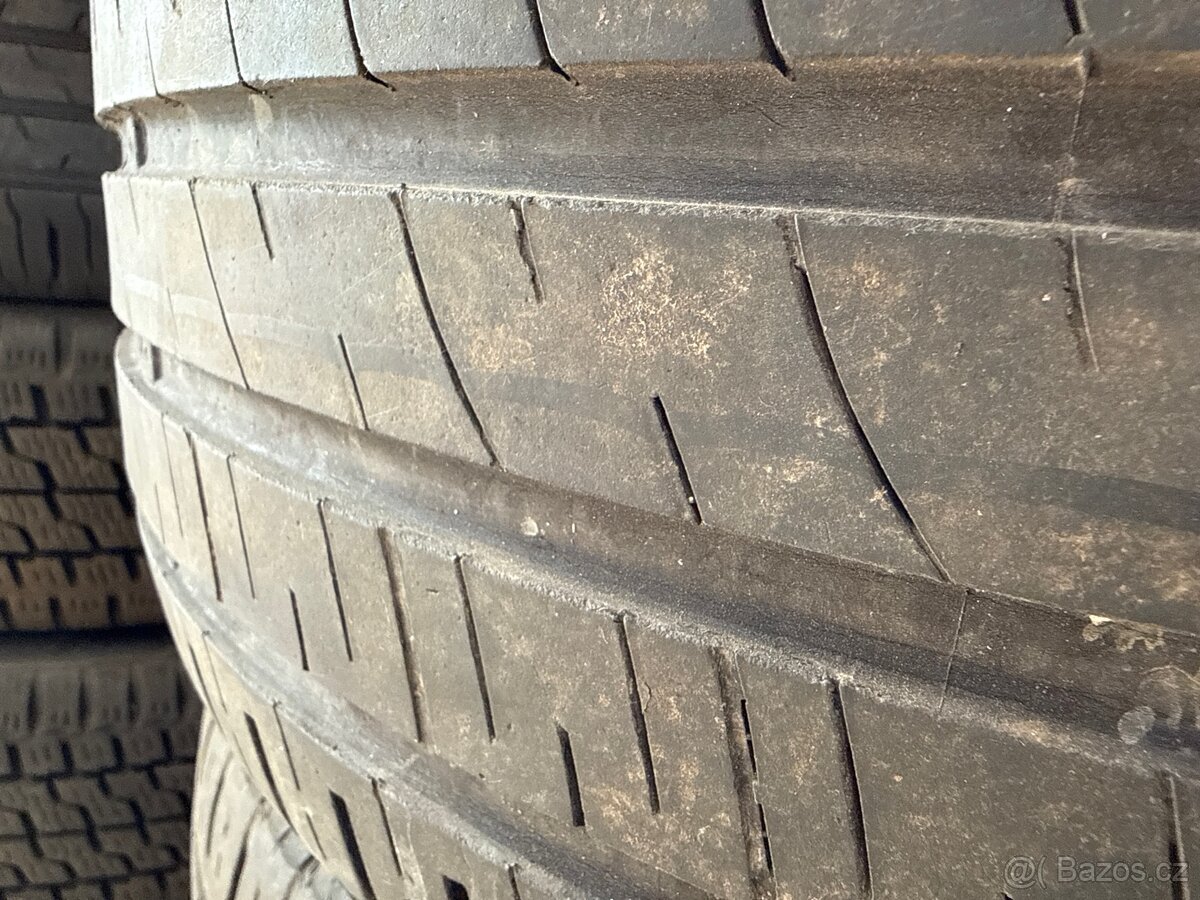 Letní pneumatiky 235/45 R18 - 2