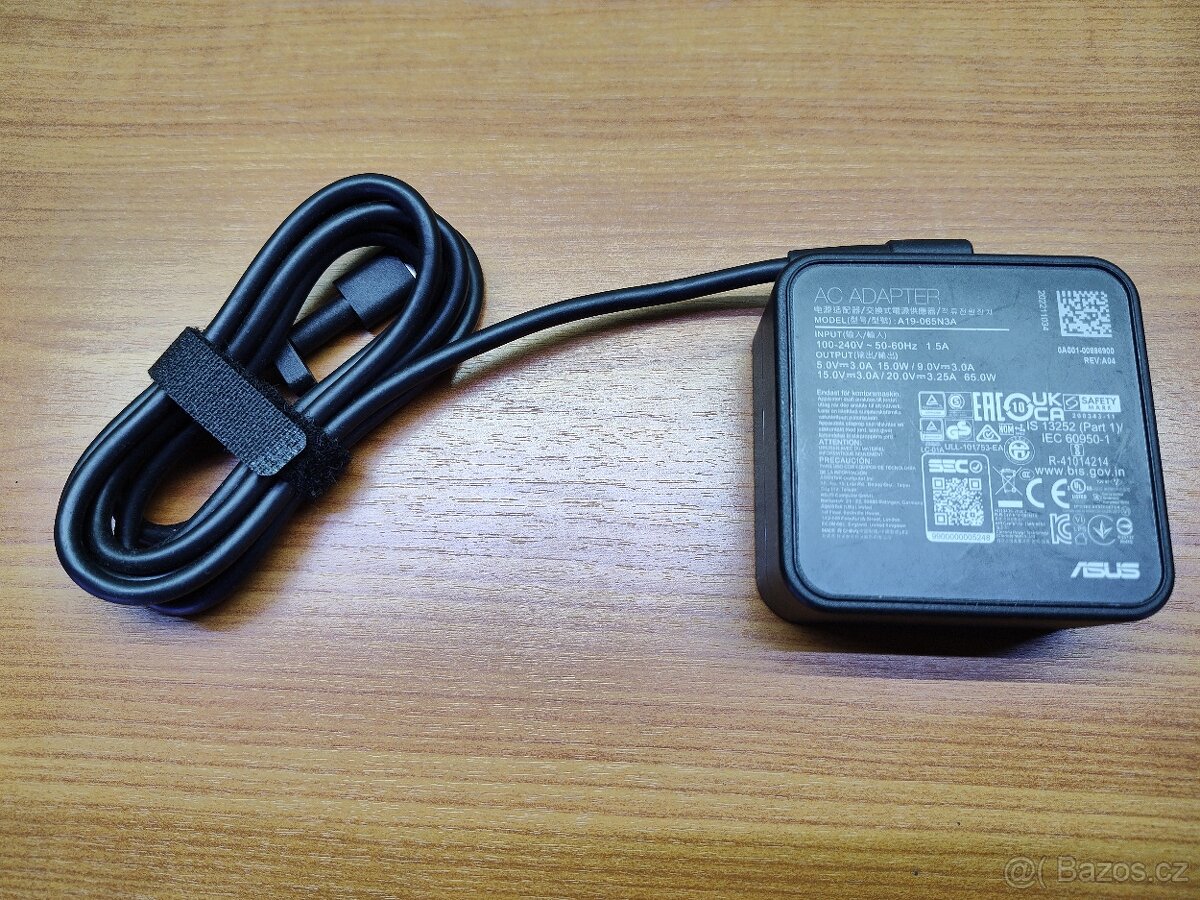 Napájecí adaptér USB-C 65w pro AC vroubkovaný povrch - 2