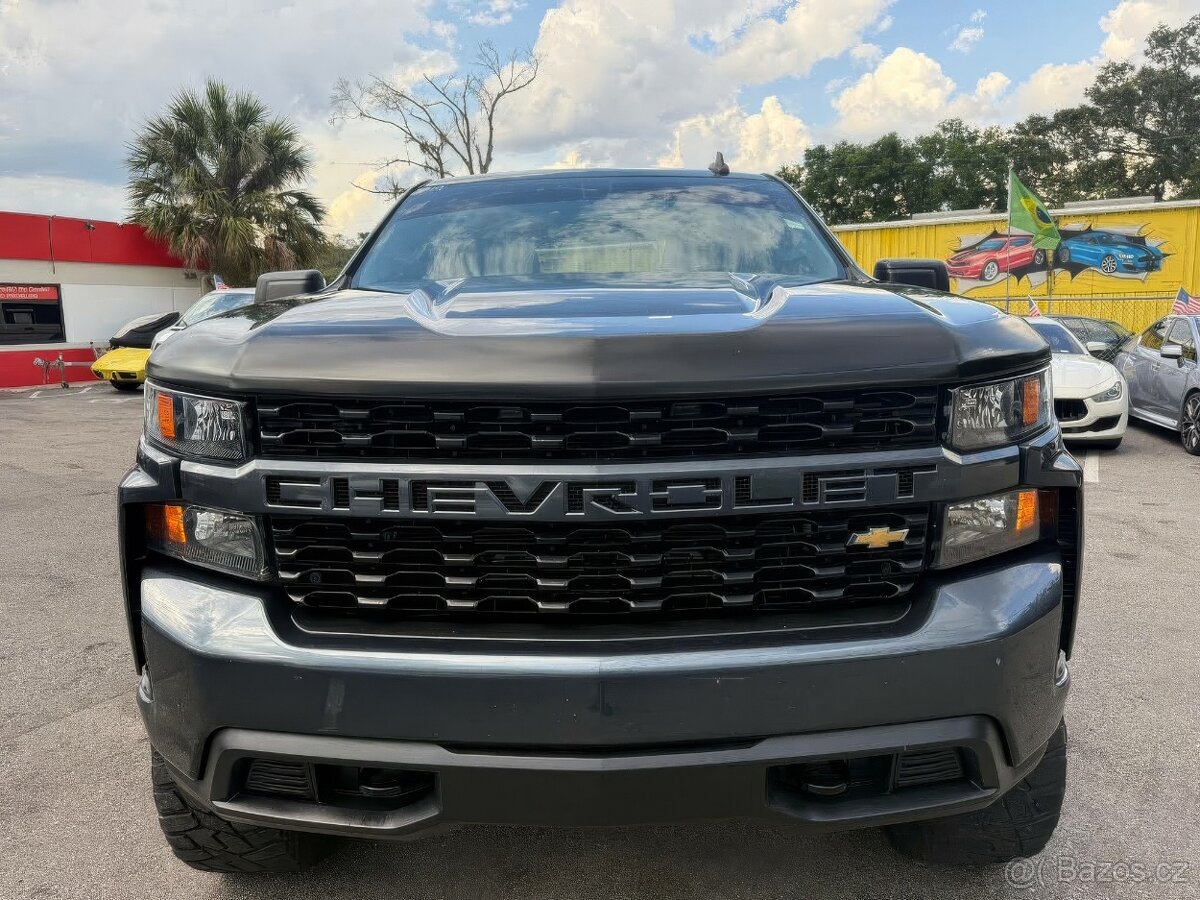 2021 Chevrolet Silverado 1500 Custom Crew Cab RWD 2.7