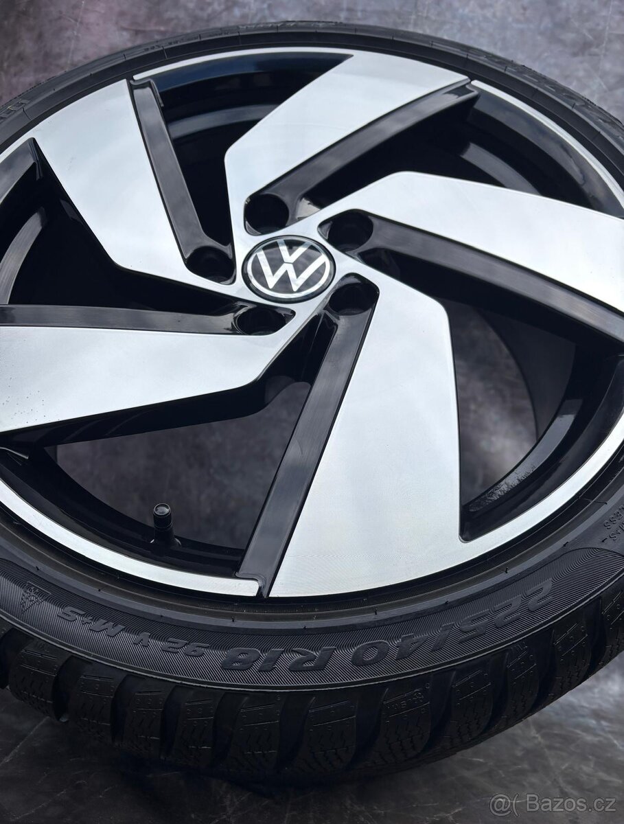 Zimní sada alu kol VW Golf GTi 225/40R18 Top - 2