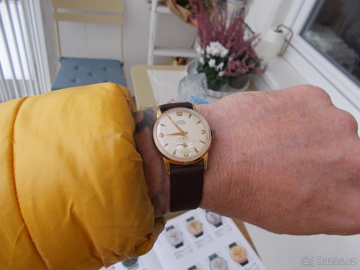 pekne funkcni zlacene hodinky prim Mřížky rok 1965 - 2