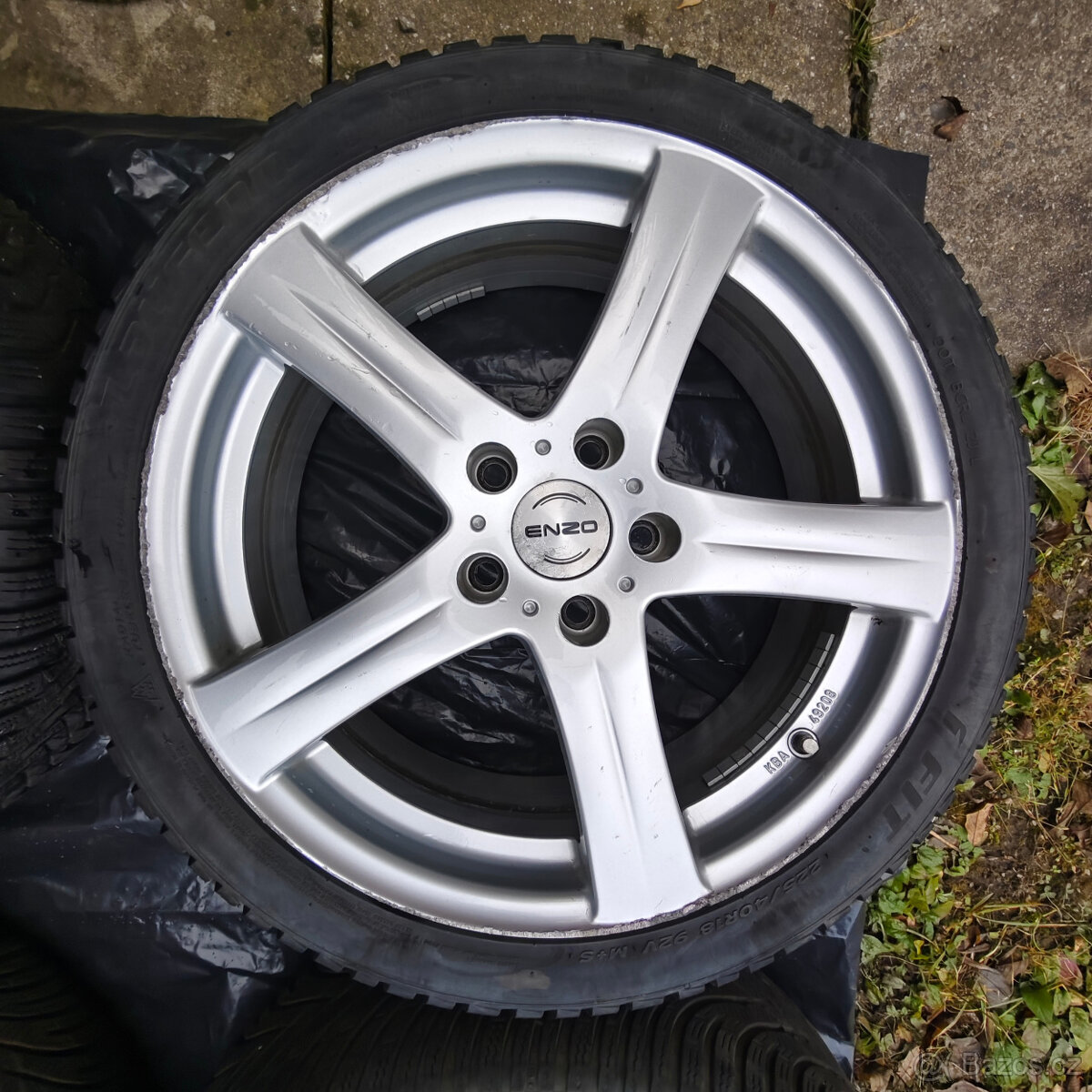 Zimní pneu 225/40 R18 kola 7,5Jx18 - 2