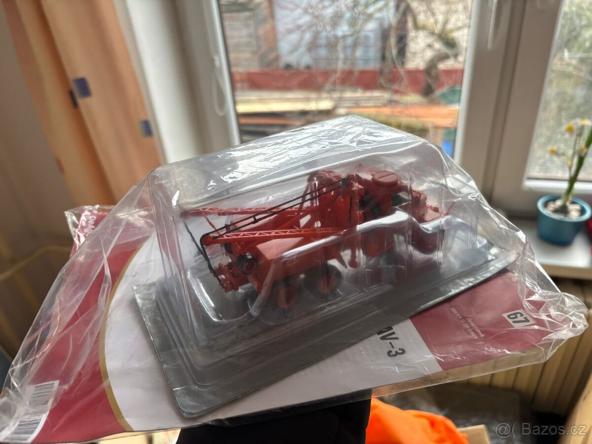 NOVÝ: Praga V3S AV-3 1:43 (67) Kultovní náklaďáky minulé éry - 2