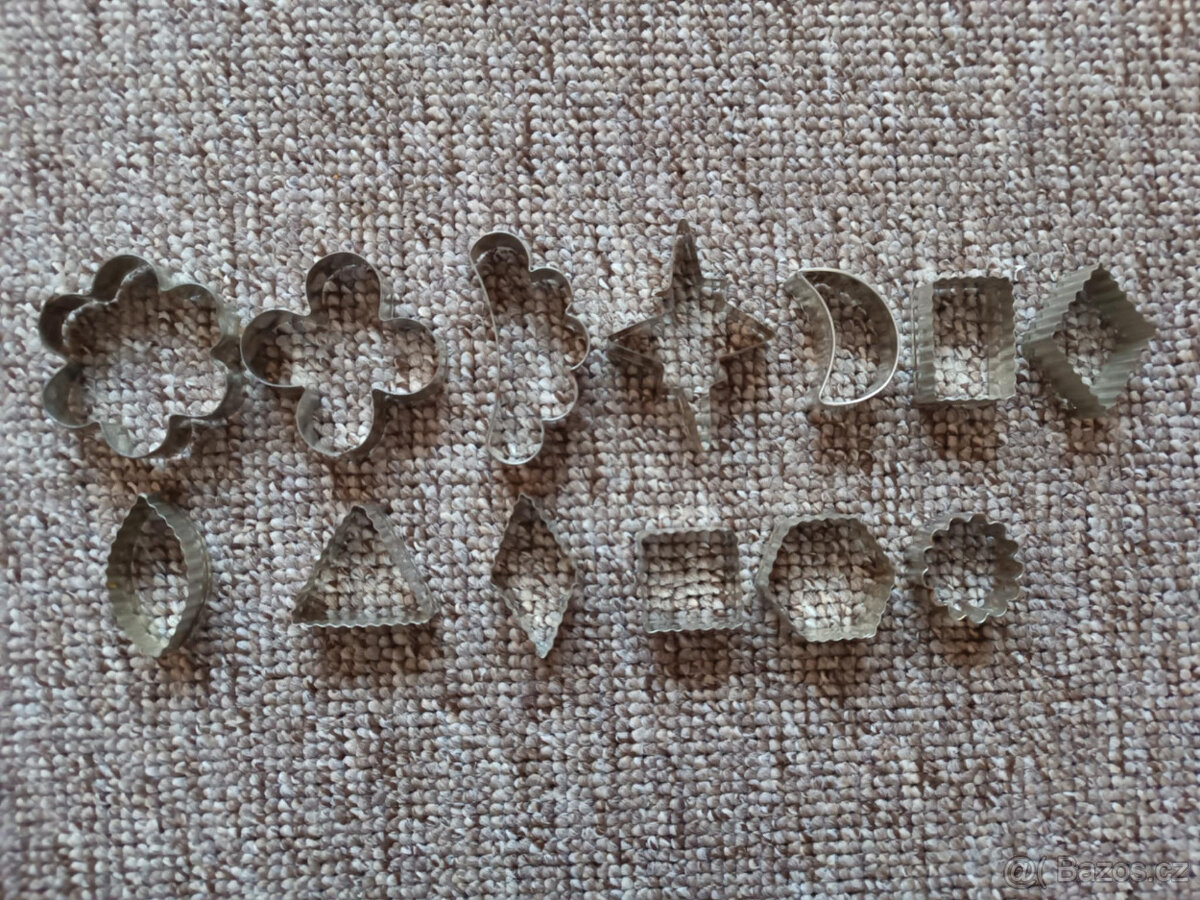 Prodám vánoční formičky a vykrajovačky na cukroví - 2