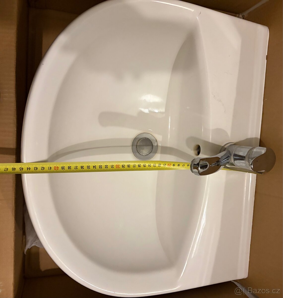 Umyvadlo 53x45 včetně baterie - 2