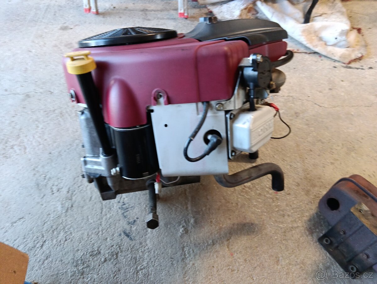 Briggs & Stratton Intek V2 Vertical - 2