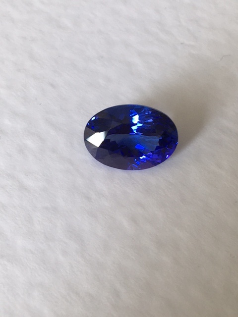 Tanzanit 9,47 karátu - 2
