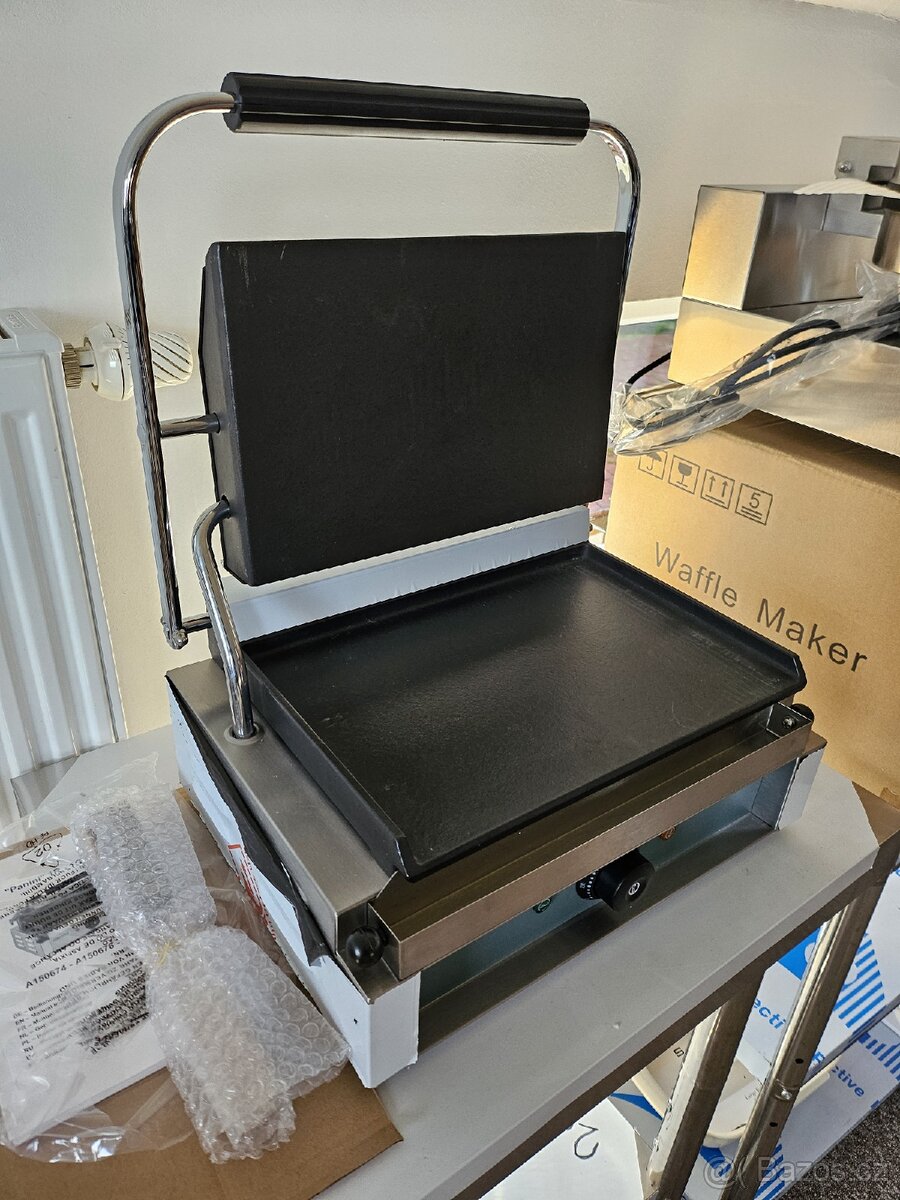 Kontaktní gril Bartscher GH811EB - 2