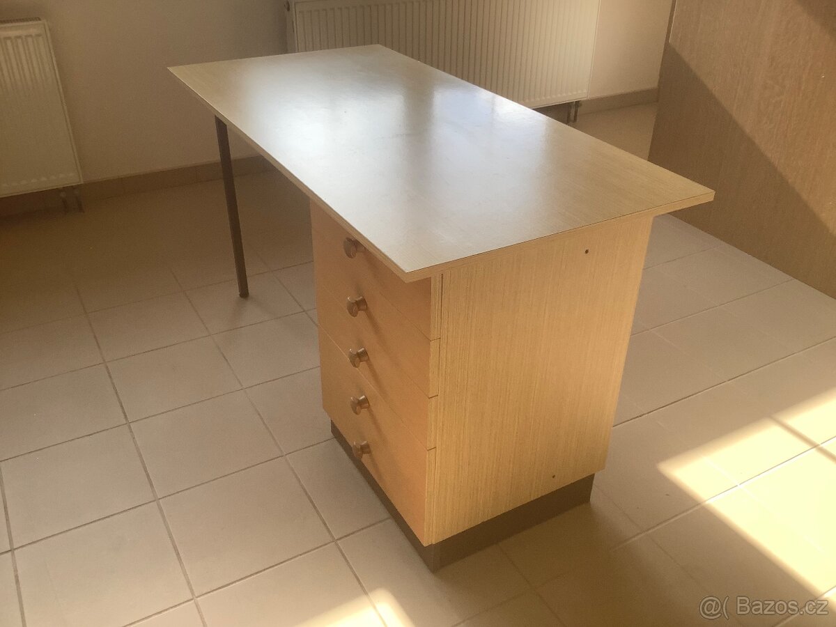 Psací stůl - 2