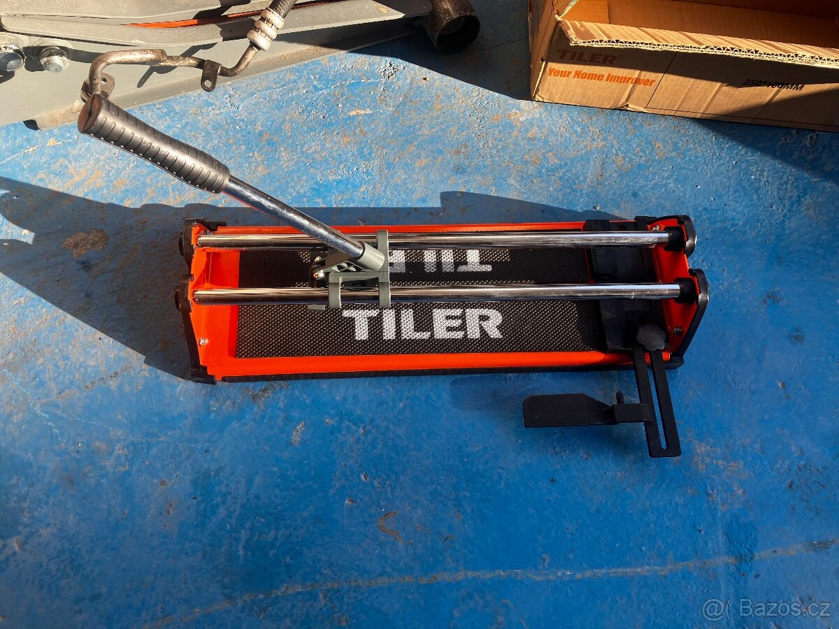 Řezačka dlaždic 40 cm Tiler - 2