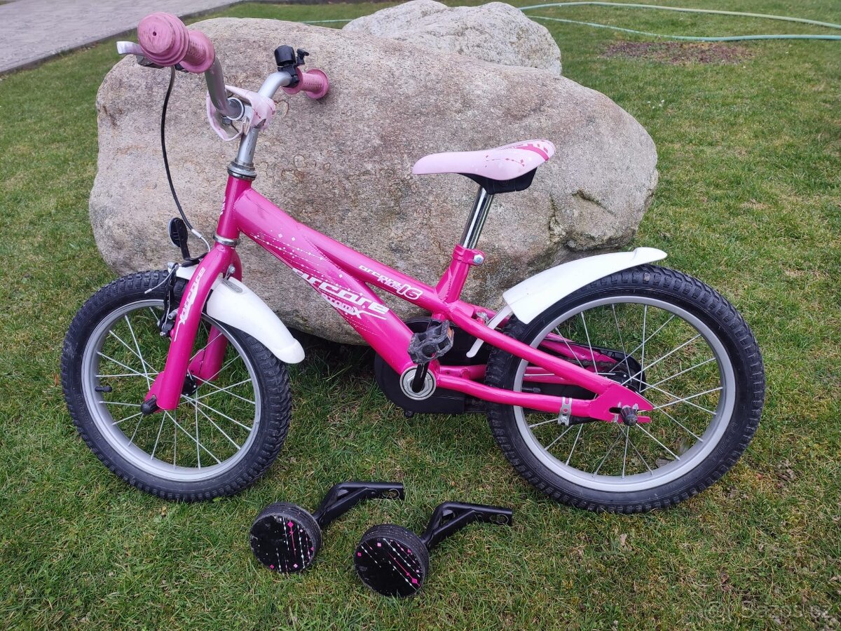 Dívčí kolo vel. 16 - 2