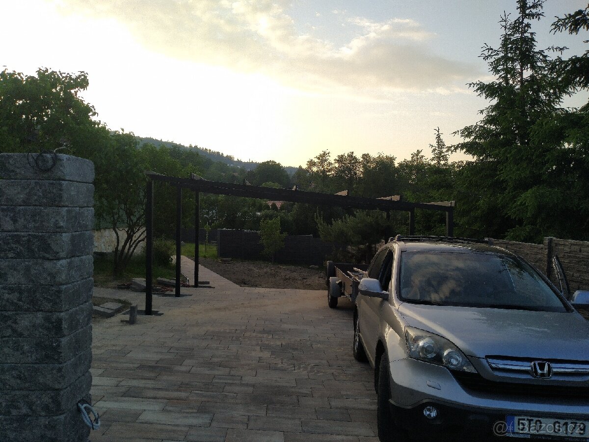 Prodám pergolu(stání pro auta) - 2