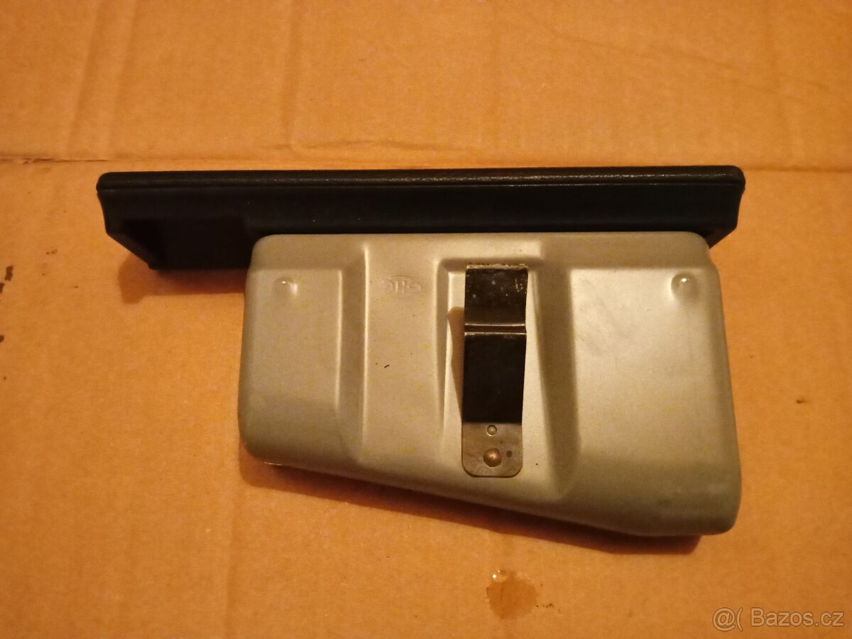 BMW E32/34 Popelník - 2