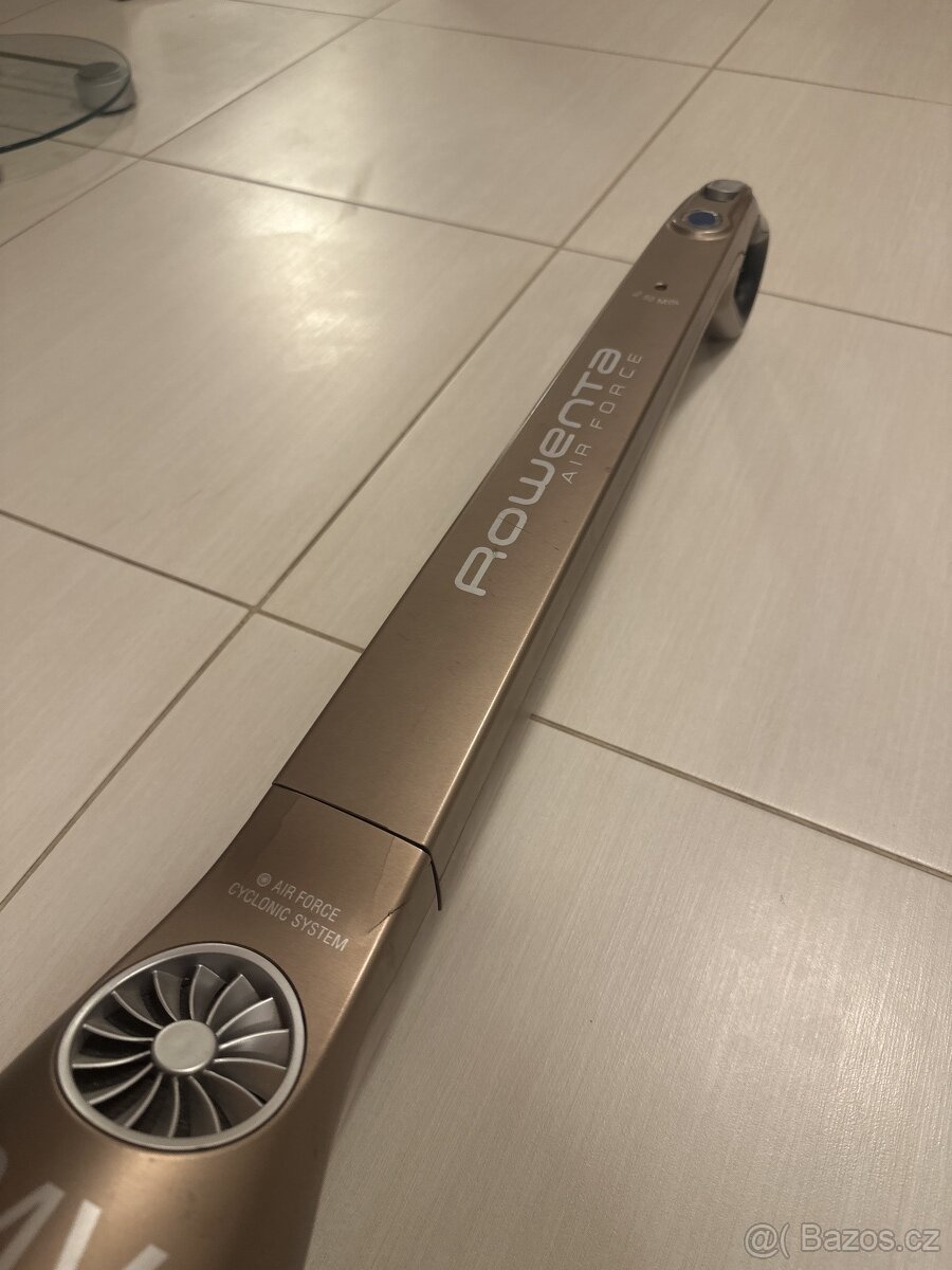 Vysavač Roberta Air Force - 2