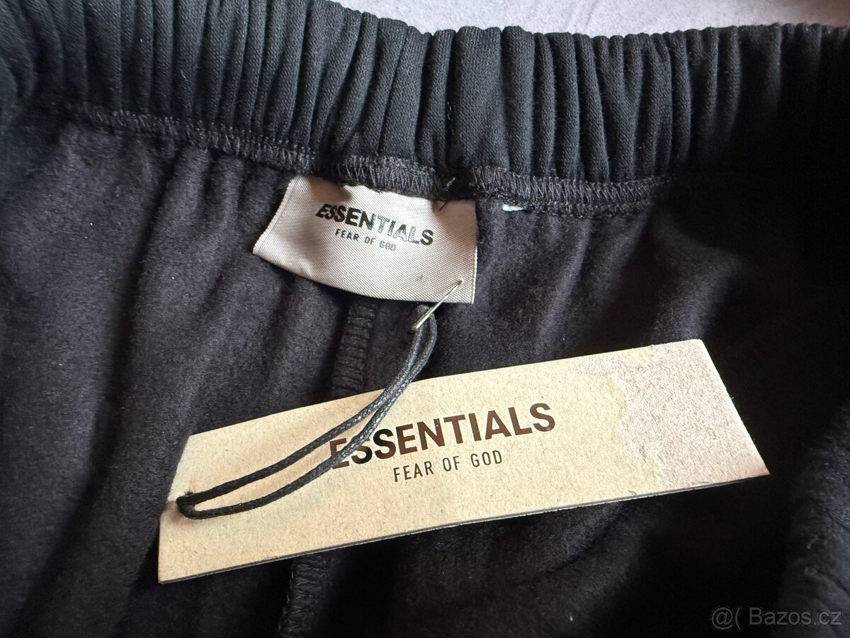 Tepláky essentials - 2
