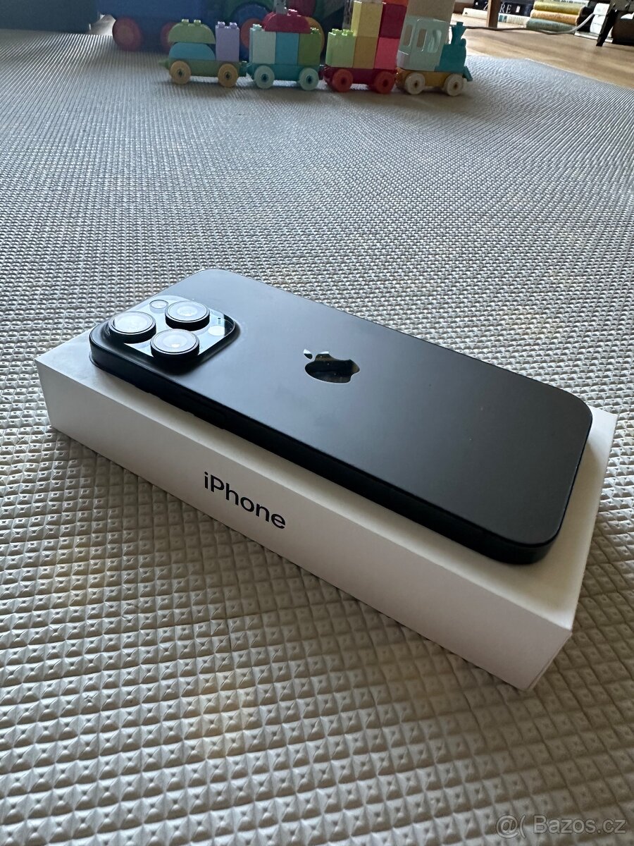 iPhone 15 Pro Max 256 GB – Black Titanium - 2