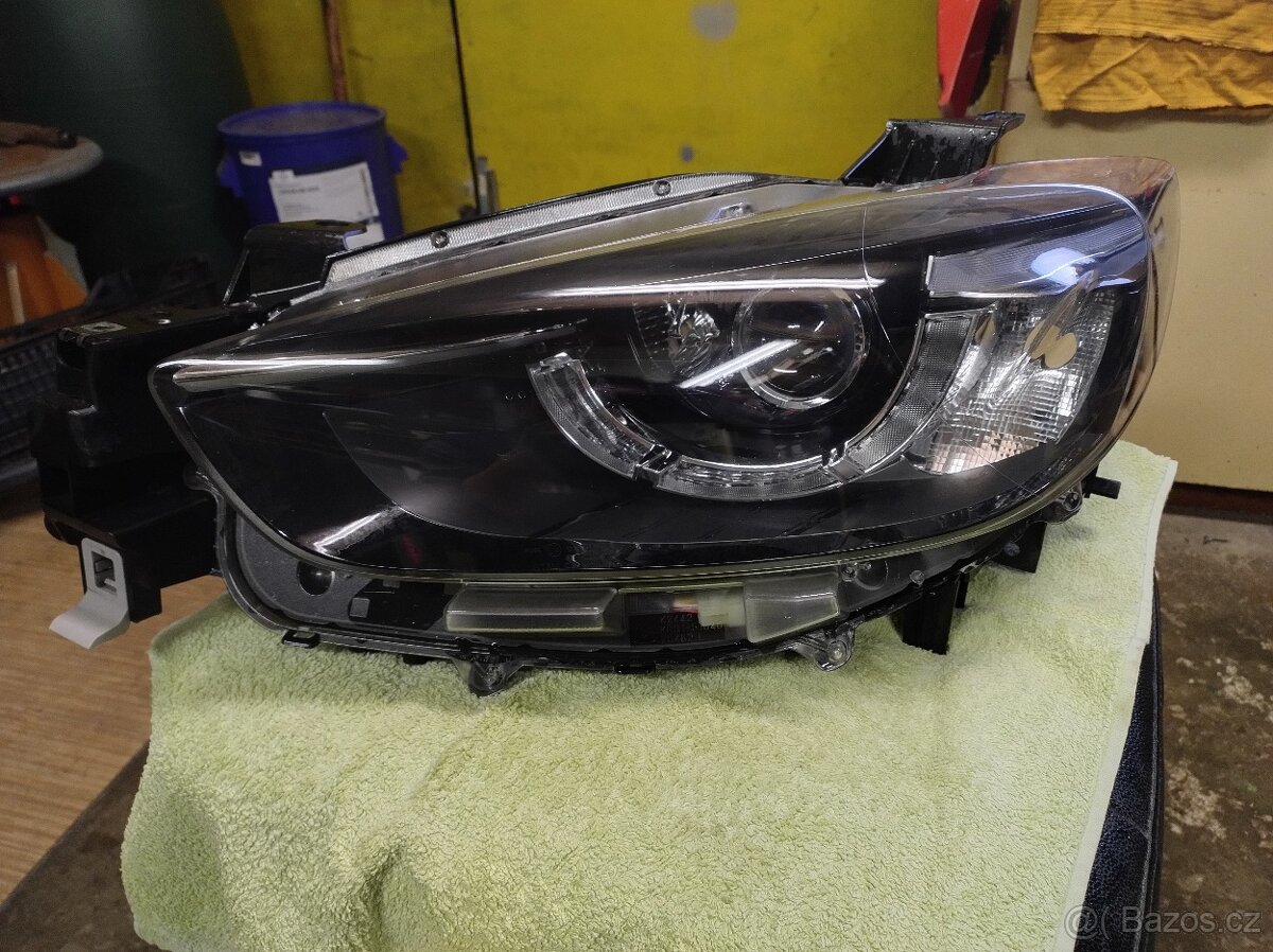Světlo Mazda cx-5 - 2