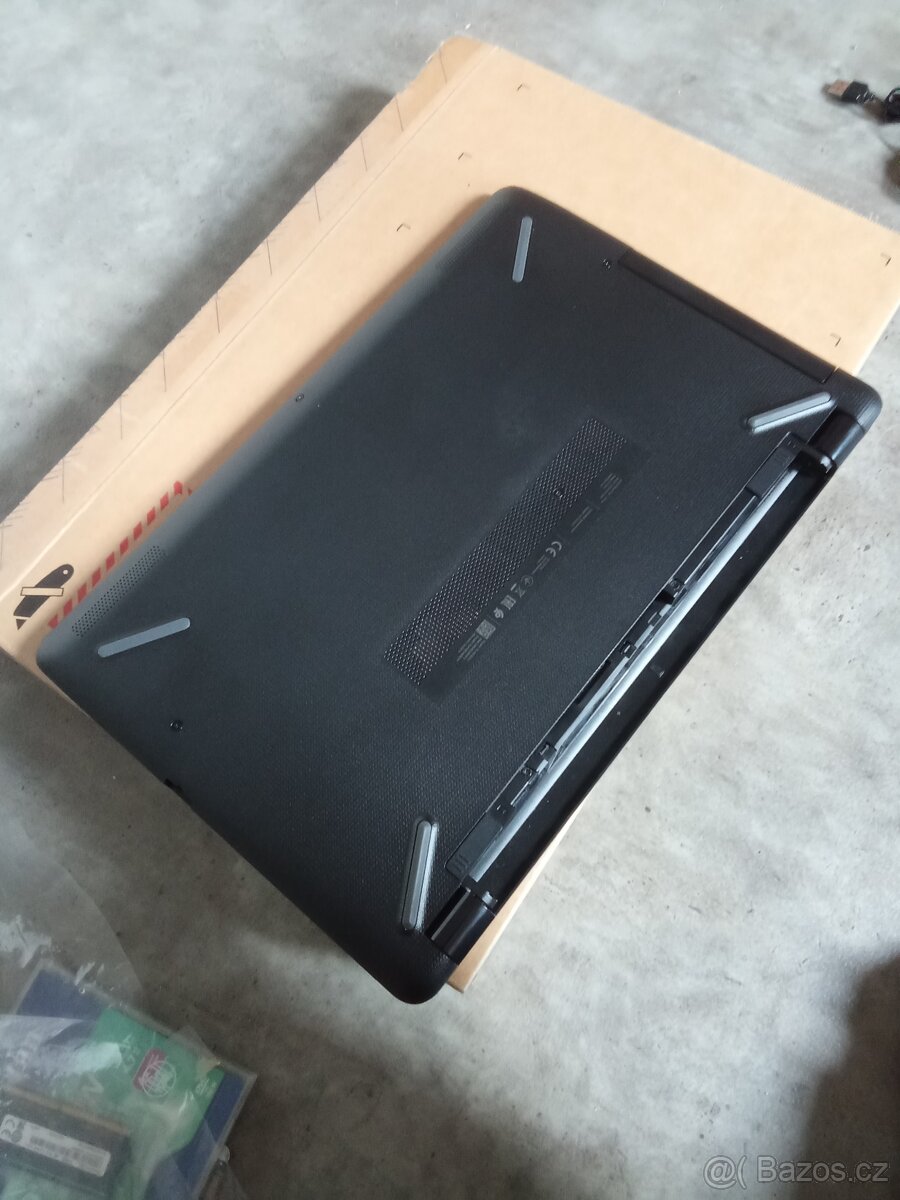 vyměním tento notebook na tablet Lenovo M9 64 úlo RAM  + HDD - 2