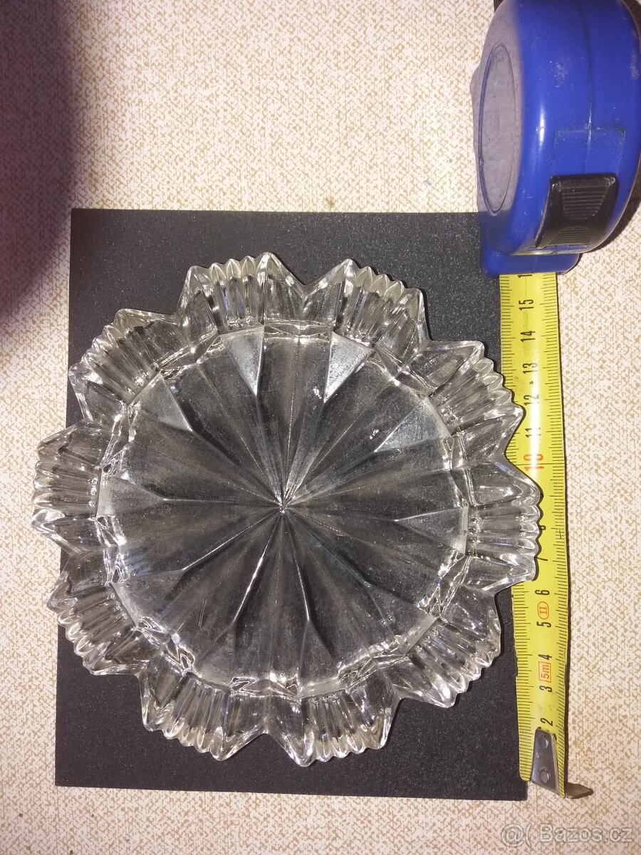 Skleněný popelník průměr 15 cm výška cca 3 cm - 2