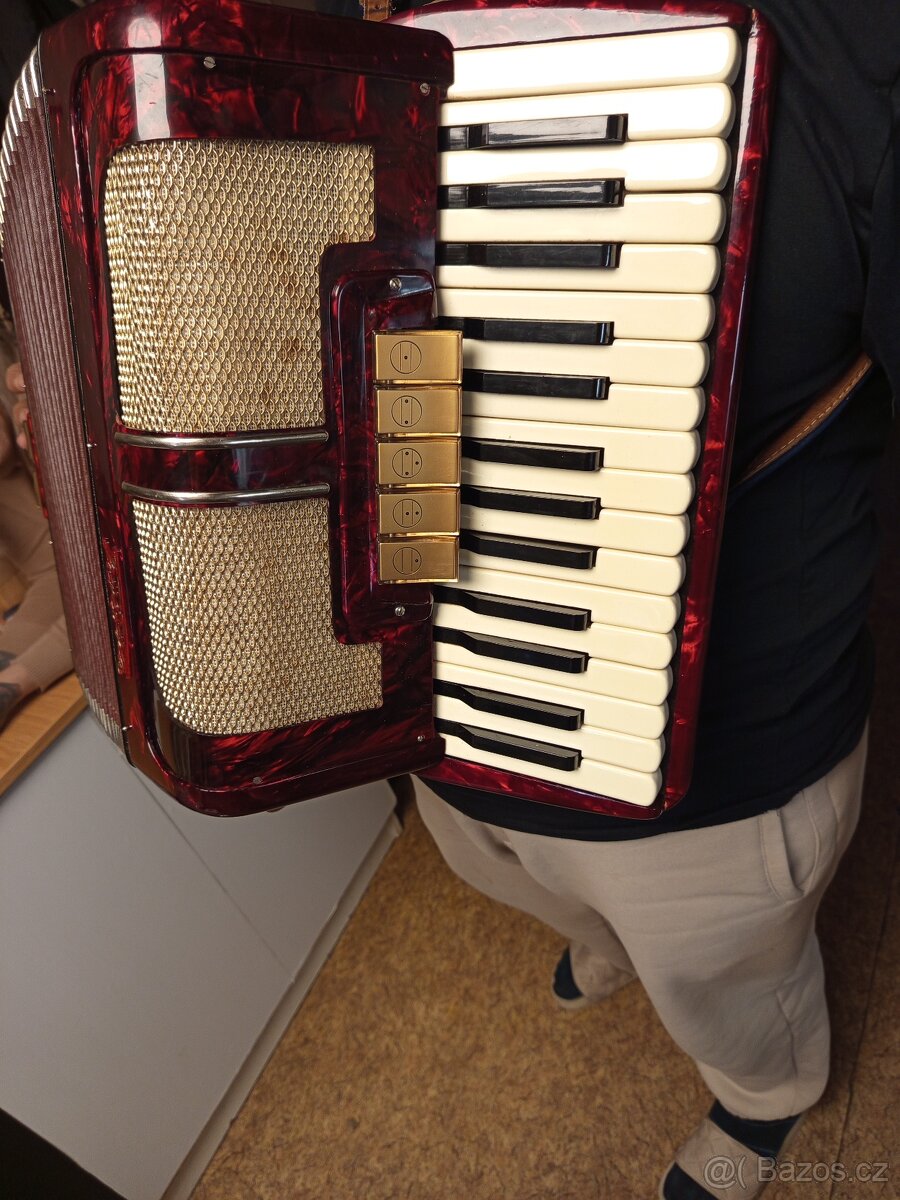 Tahací harmonika akordeon - 2