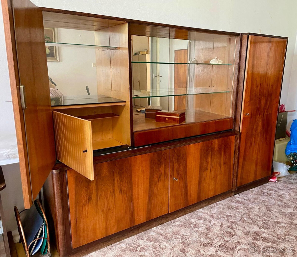 Prostorný nábytek - masiv - 2