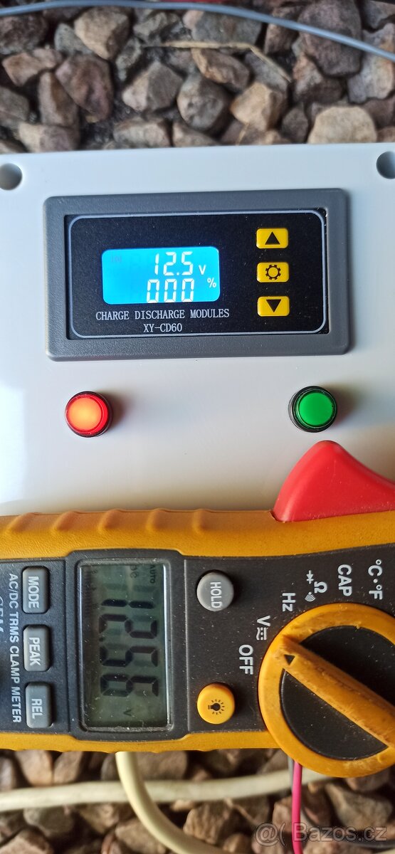 Nabíječka 12-24-48V FVE ostrovní, kontrolér - 2