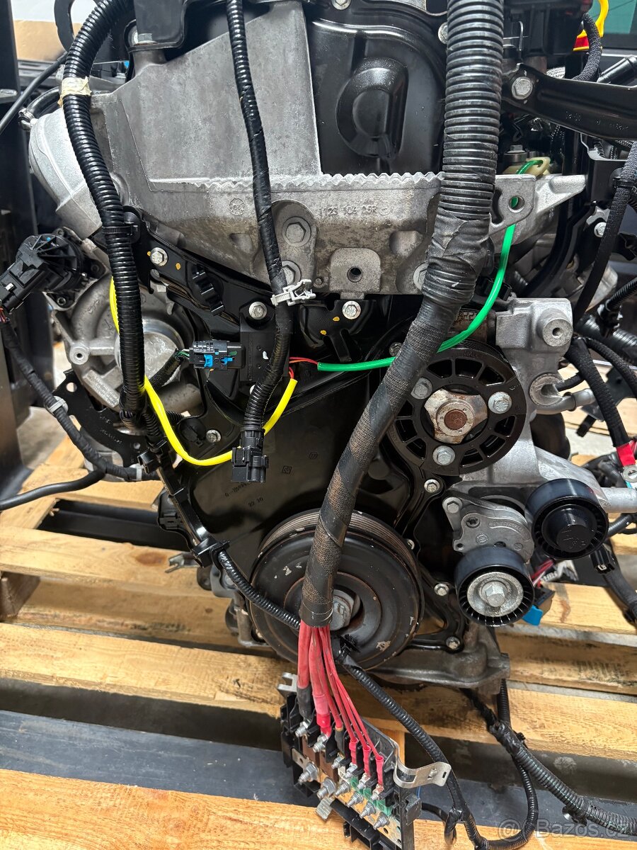 Motor Renault Master 2.3 DCI M9T716 Biturbo Kompletní - 2