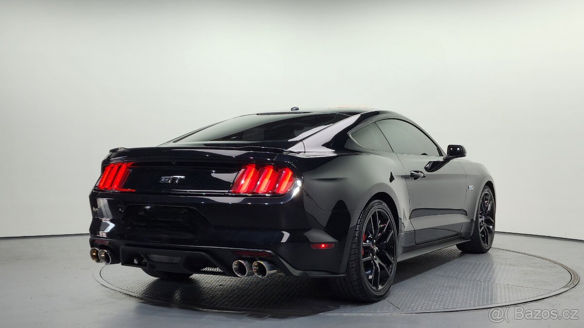 2017 FORD MUSTANG GT 5.0V8 Automatic - 2