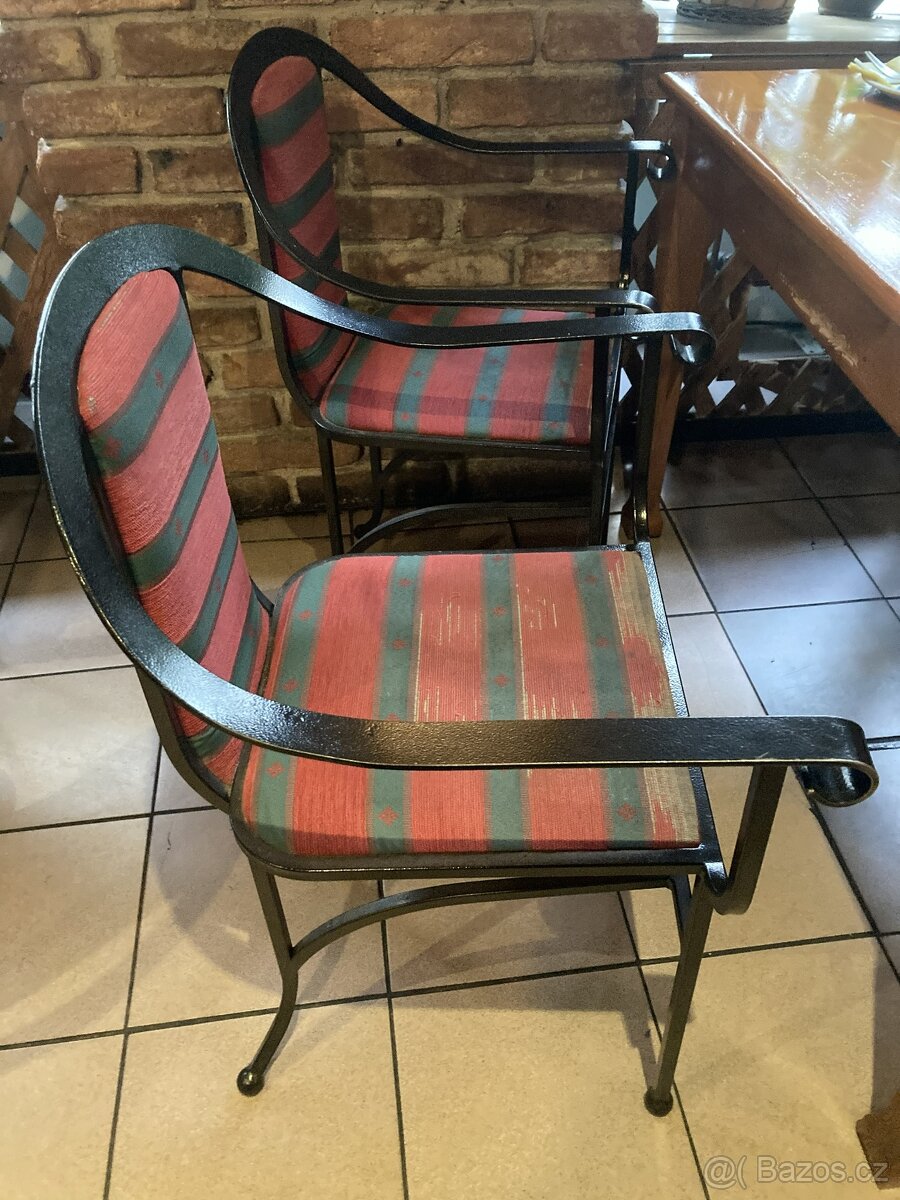 Prodám židle do restaurace cca 20ks - 2