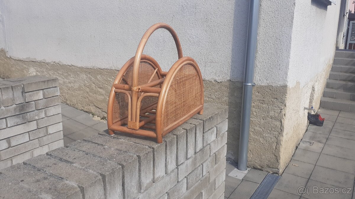 Ratanový stojan na noviny a časopisy - 2